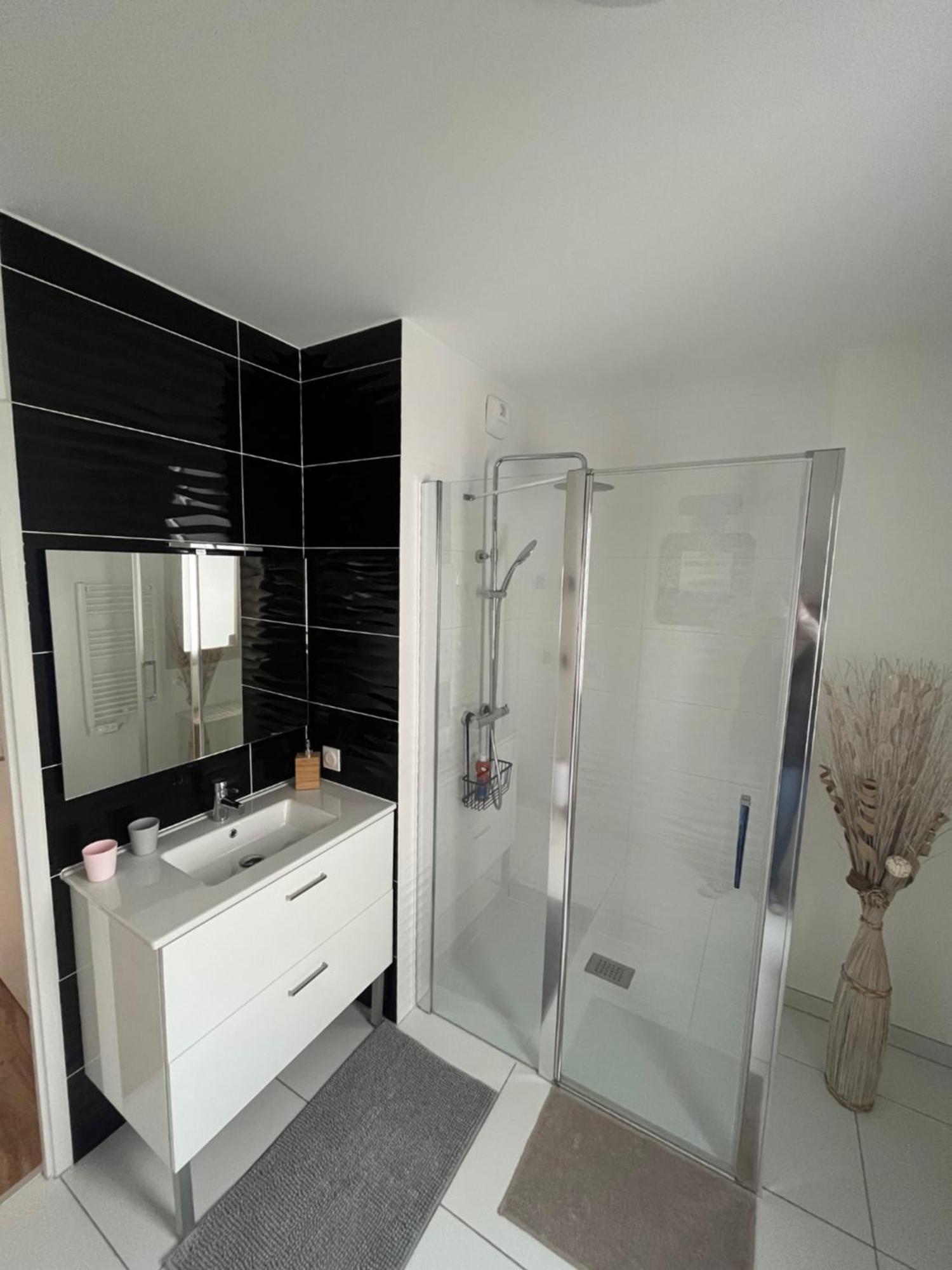 Cosygreen77 Modern Apartment With Garden And Parking Magny-le-Hongre Eksteriør bilde
